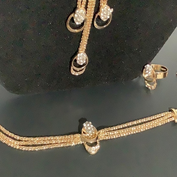 Boutique NEW - elegant Set for special occasions - Picture 5 of 6